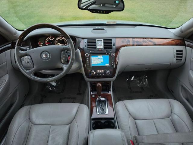 2011 Cadillac DTS Premium Collection