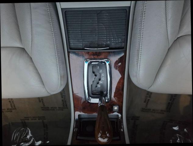2011 Cadillac DTS Premium Collection