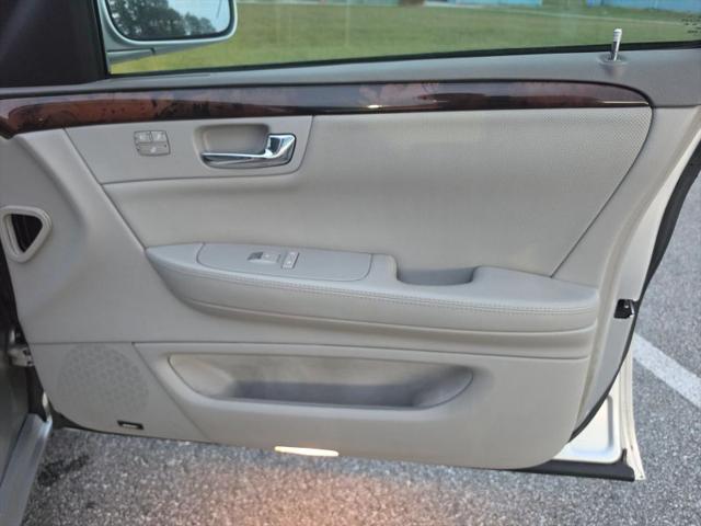 2011 Cadillac DTS Premium Collection