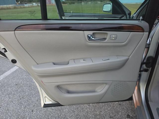 2011 Cadillac DTS Premium Collection