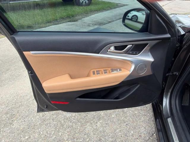 2022 Genesis G70 2.0T RWD