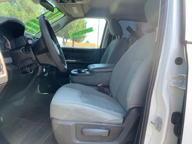 2017 Ram 1500 Express Crew Cab 4x2 57 Box