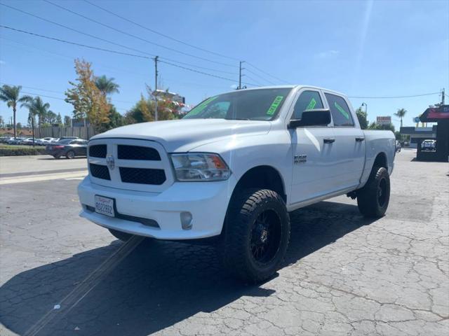 2017 Ram 1500 Express Crew Cab 4x2 57 Box