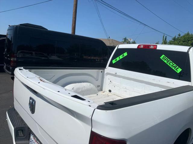 2017 Ram 1500 Express Crew Cab 4x2 57 Box