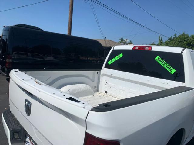 2017 Ram 1500 Express Crew Cab 4x2 57 Box