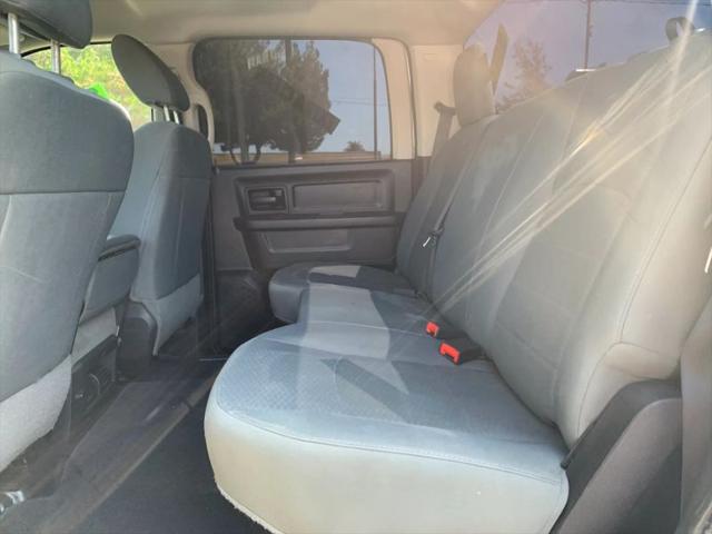 2017 Ram 1500 Express Crew Cab 4x2 57 Box