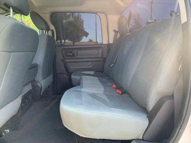2017 Ram 1500 Express Crew Cab 4x2 57 Box