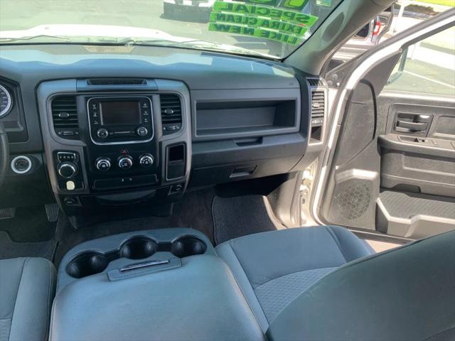 2017 Ram 1500 Express Crew Cab 4x2 57 Box