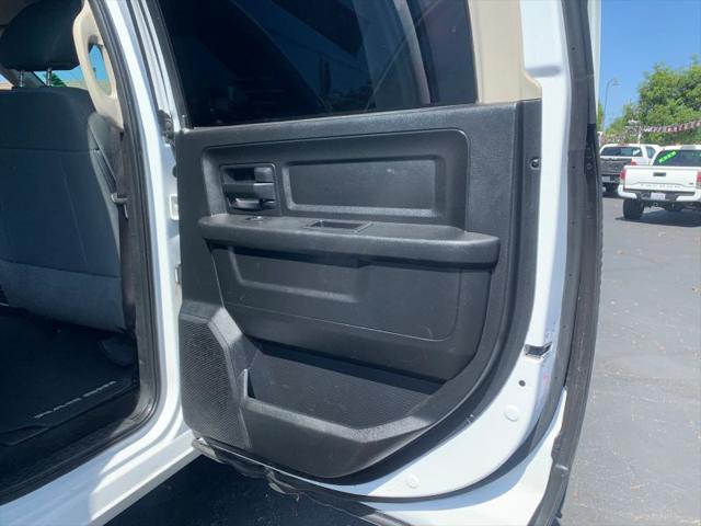 2017 Ram 1500 Express Crew Cab 4x2 57 Box