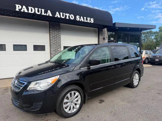 2012 Volkswagen Routan SE for sale in Holbrook, MA