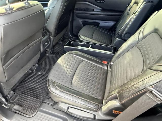 2025 Nissan Pathfinder Rock Creek 4WD