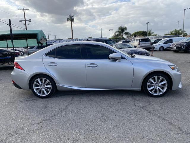 2016 Lexus IS 200t 200t