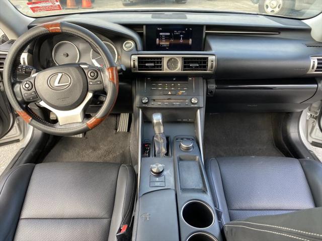 2016 Lexus IS 200t 200t