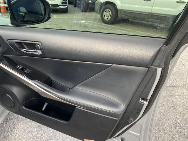 2016 Lexus IS 200t 200t