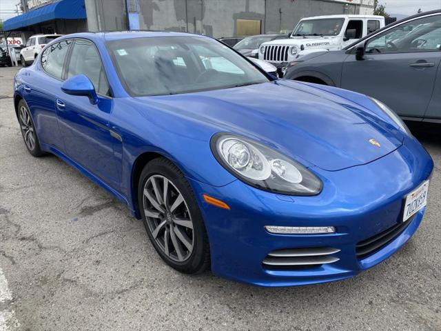 2015 Porsche Panamera 4