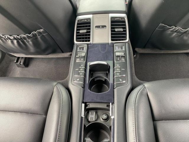2015 Porsche Panamera 4