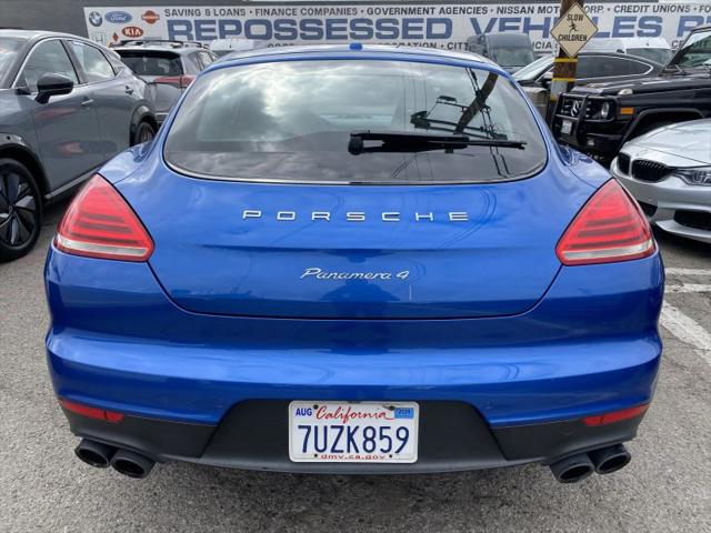 2015 Porsche Panamera 4