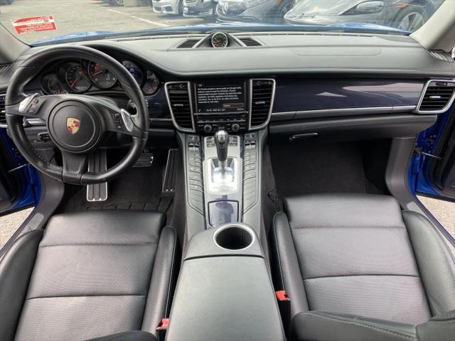 2015 Porsche Panamera 4