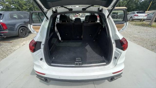 2016 Porsche Cayenne Cayenne