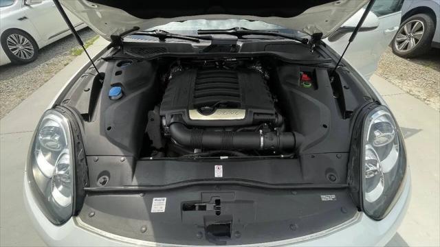 2016 Porsche Cayenne Cayenne