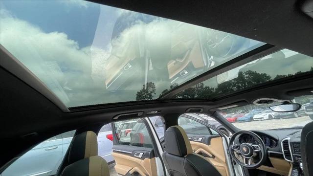 2016 Porsche Cayenne Cayenne