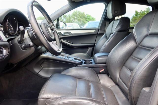 2016 Porsche Macan Turbo