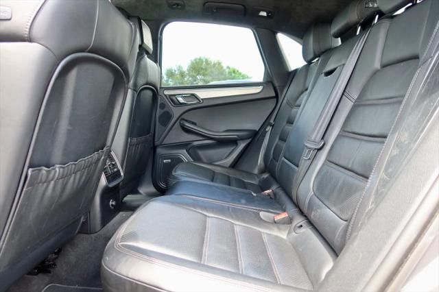 2016 Porsche Macan Turbo