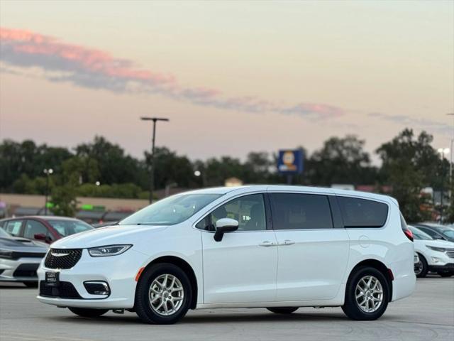 2023 Chrysler Pacifica Touring