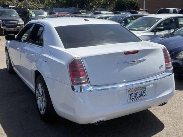 2014 Chrysler 300 300