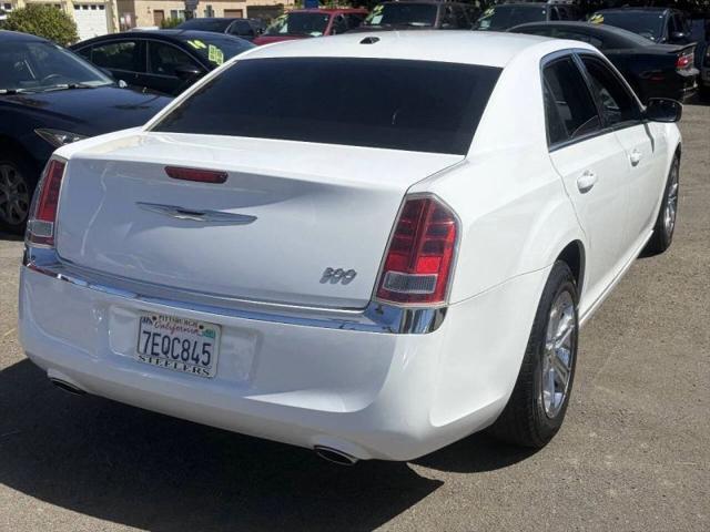 2014 Chrysler 300 300