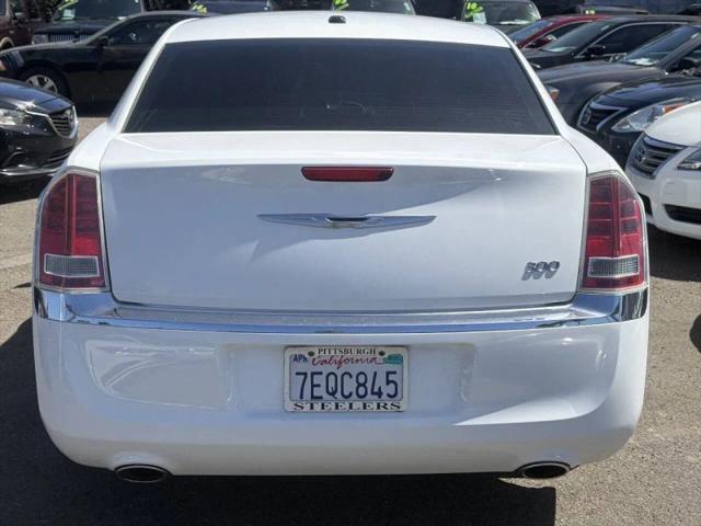 2014 Chrysler 300 300