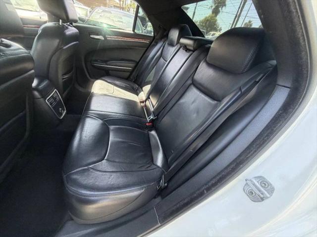 2014 Chrysler 300 300