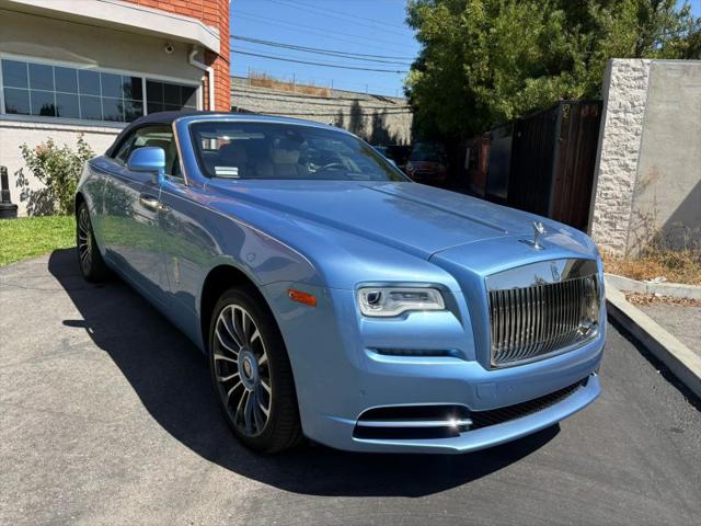 2018 Rolls-Royce Dawn Base