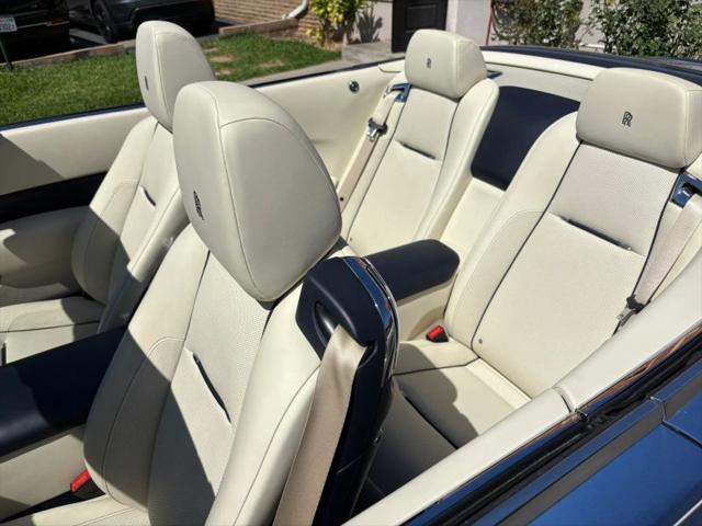 2018 Rolls-Royce Dawn Base