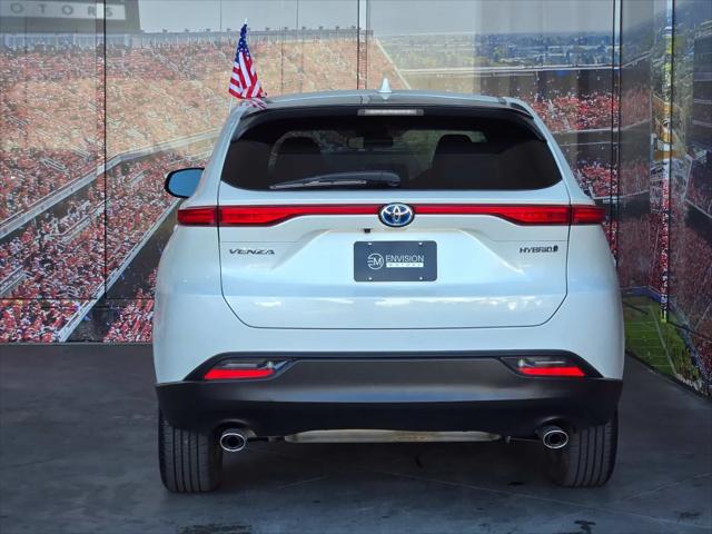 2022 Toyota Venza LE