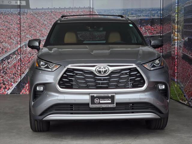 2026 Toyota Highlander Platinum