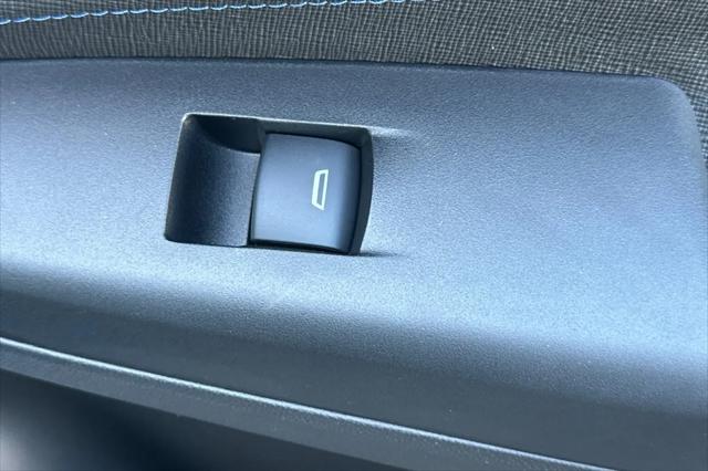 2026 Buick NV Sport Touring FWD