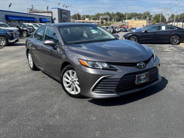 2021 Toyota Camry LE for sale in Kansas City, MO