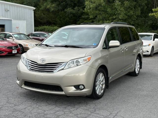 2017 Toyota Sienna XLE 7 Passenger for sale in Winchester, VA