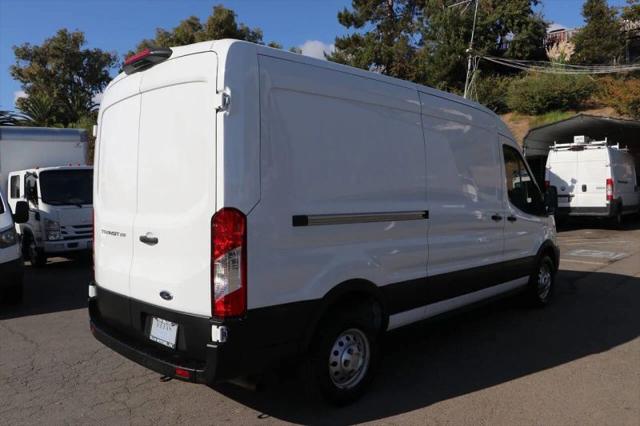 2023 Ford F-250 Medium Roof w/LWB