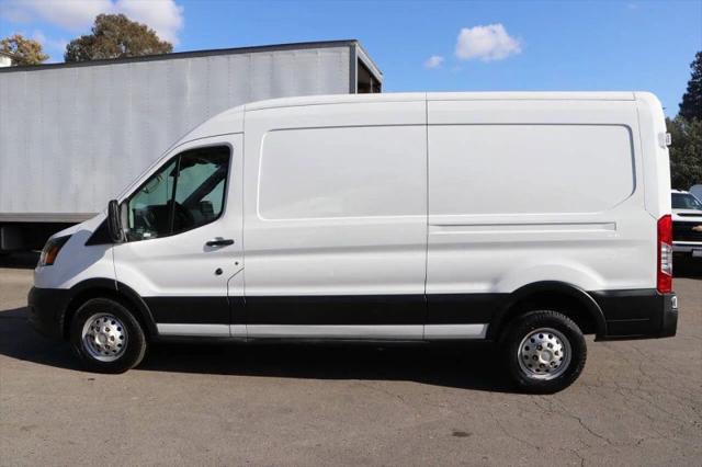 2023 Ford F-250 Medium Roof w/LWB