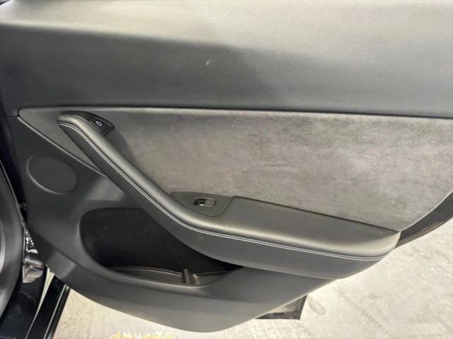 2024 Tesla Model Y Long Range Single Motor Rear-Wheel Drive