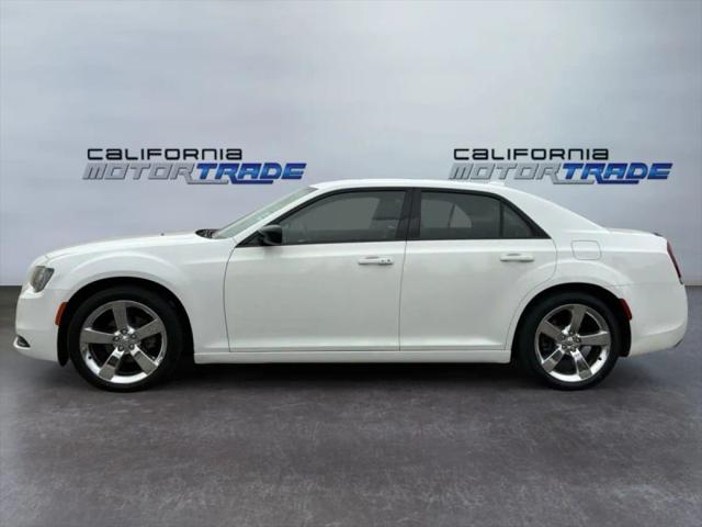 2019 Chrysler 300 Touring