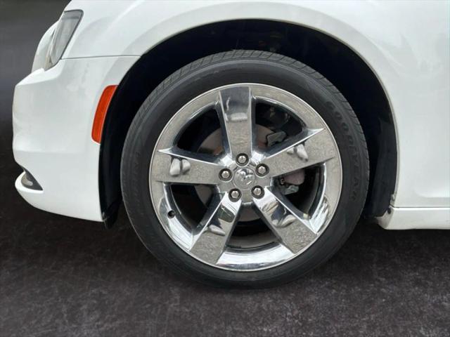 2019 Chrysler 300 Touring