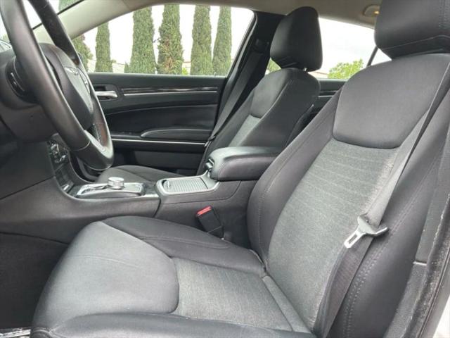 2019 Chrysler 300 Touring