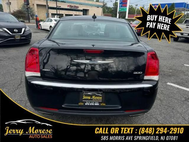 2015 Chrysler 300 Limited