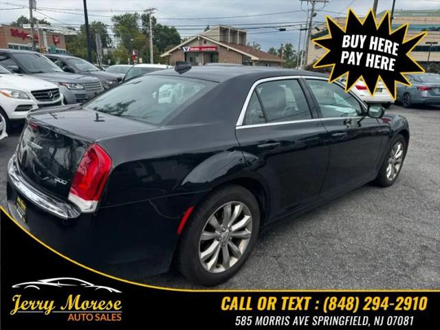 2015 Chrysler 300 Limited