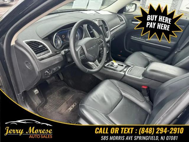 2015 Chrysler 300 Limited