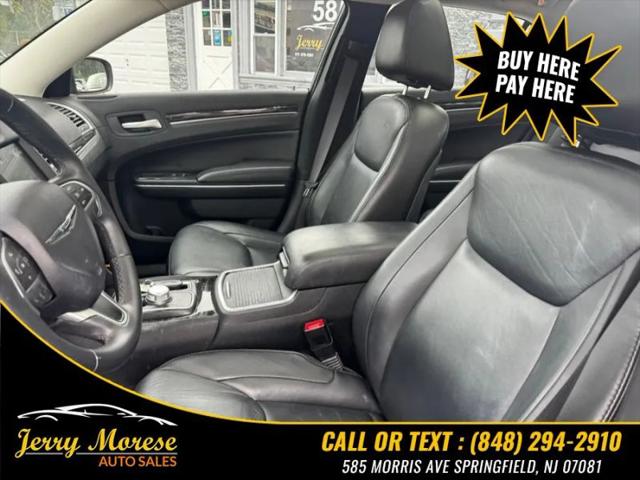 2015 Chrysler 300 Limited