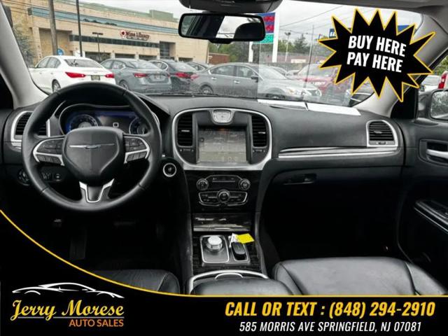 2015 Chrysler 300 Limited